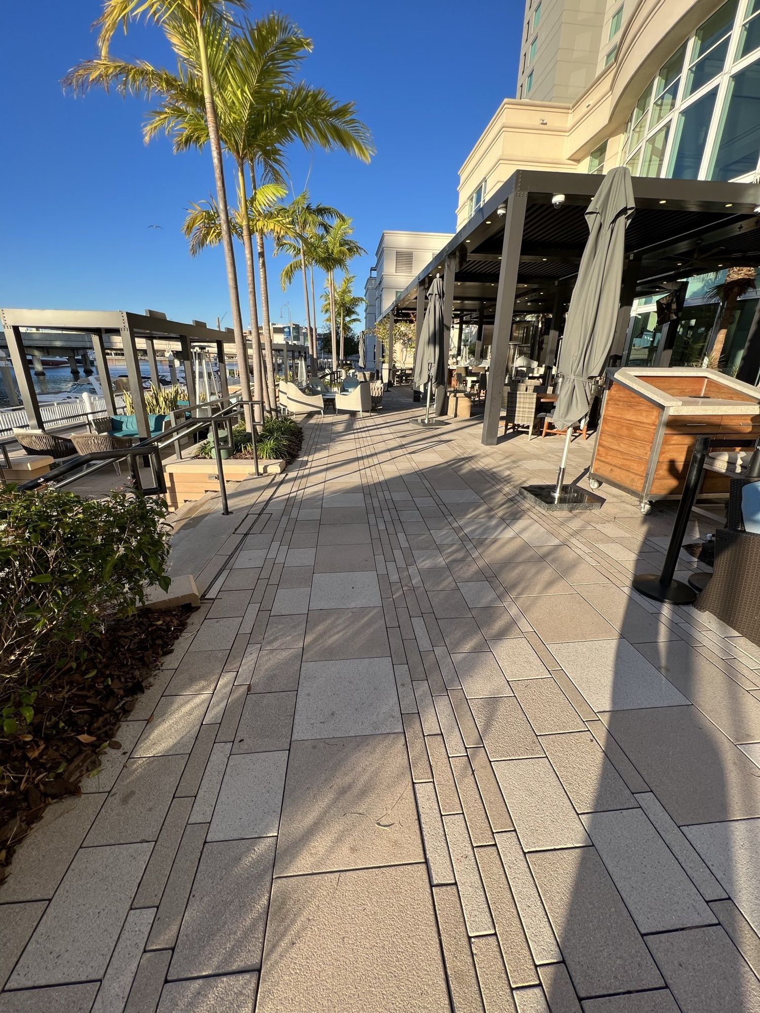 Commercial in Tampa Bay, FL